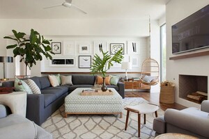 Living Room in 3 BHK Builder Floor at Anand Niketan – for Sale