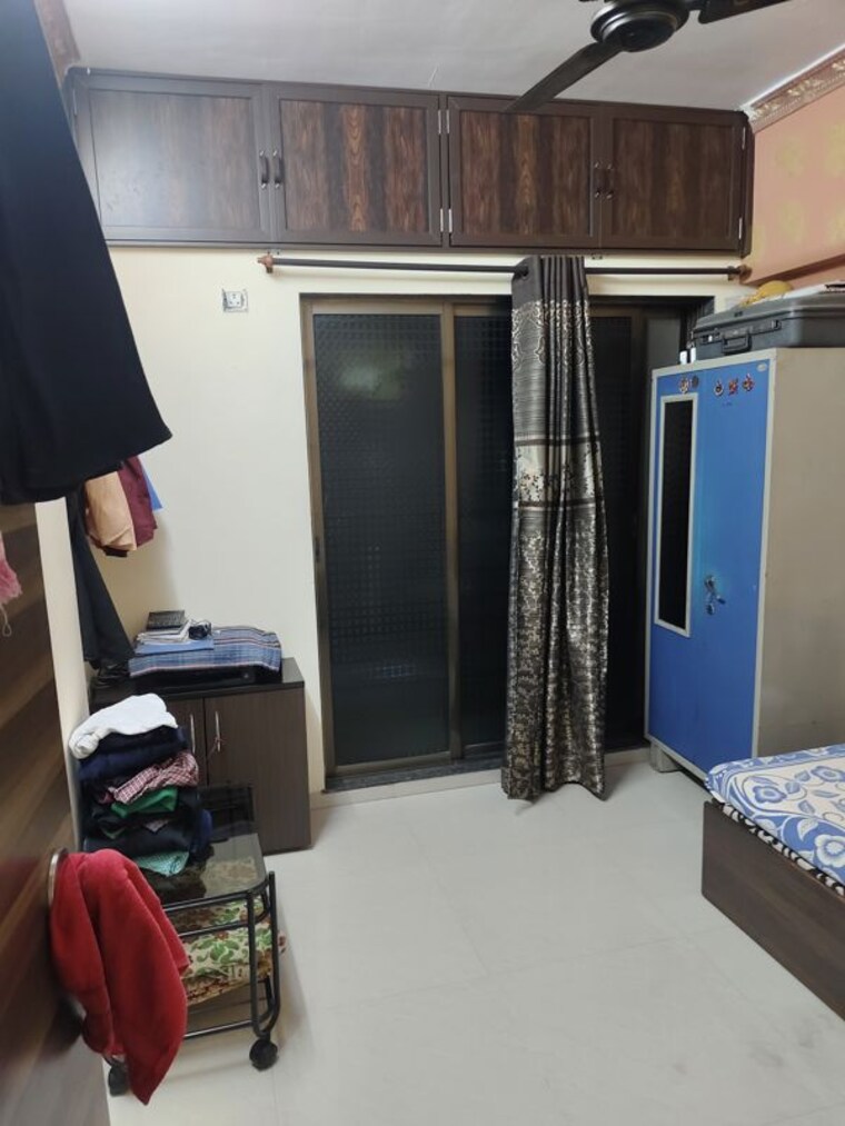 Team Area, laxmi-park-phase-1-b-wing 1 Bedroom 450 Sq.Ft. Apartment In Vartak Nagar Thane 10417040