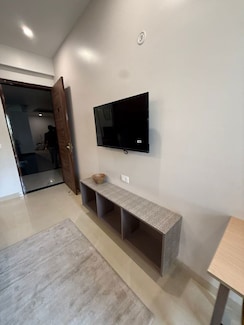 StudioBuilder Floor For Rent in Sector 52