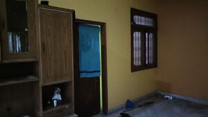 Living Room in 2 BHK Independent House at Charbagh – for Rent