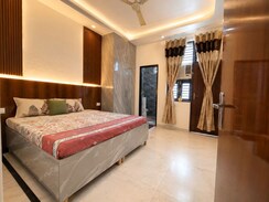 3 BHK + Pooja Room Builder Floor For Rent in Sector 45