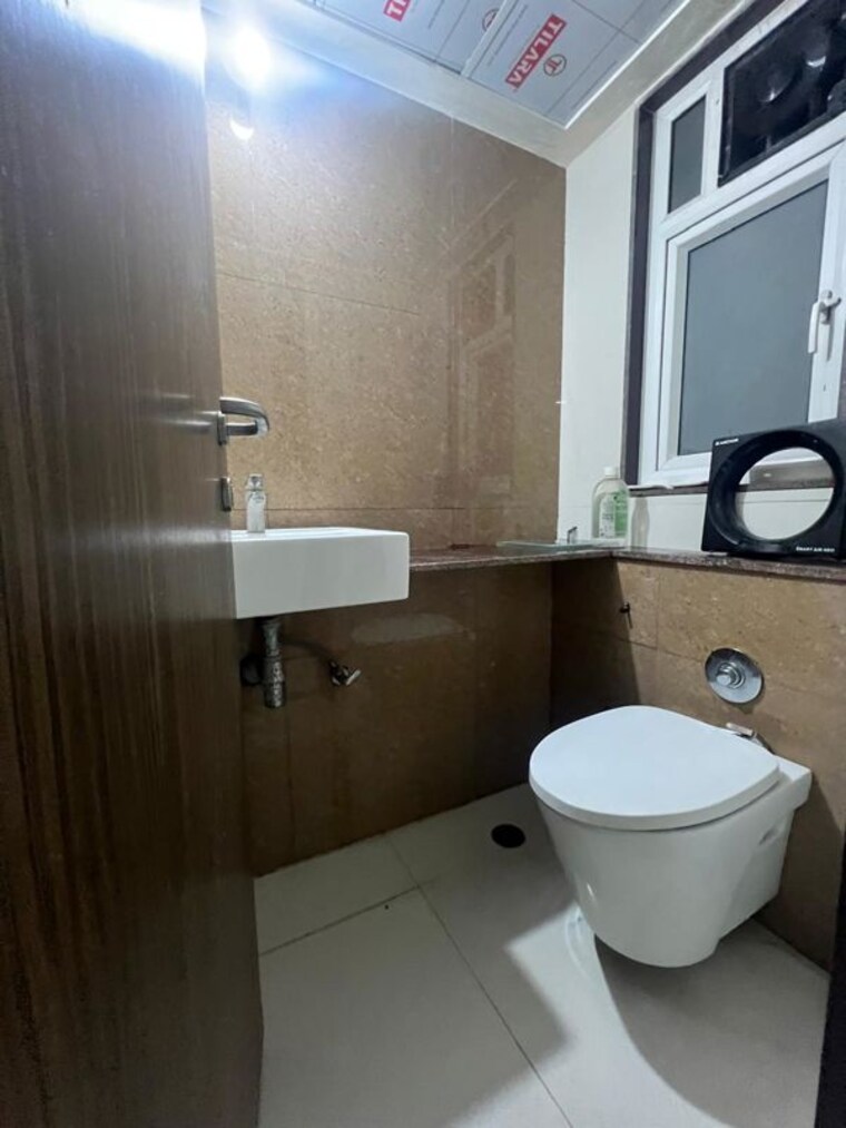 Bathroom, abhinav-pebbles-urbania 2 Bedroom 1150 Sq.Ft. Apartment In Bavdhan Pune 10417056