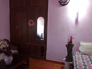 Furnished Amenities in 2 BHK Apartment at Sector 45 – for Rent