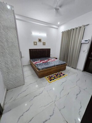 Bedroom in 2 BHK Builder Floor at Sector 51 – for Rent