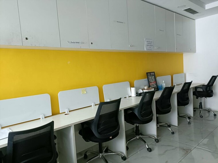 Team Area, assotech-business-cresterra Commercial Office Space 1124 Sq.Ft. In Sector 135 Noida 10417069