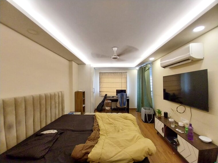 Bedroom, sushant lok i 4 Bedroom 2700 Sq.Ft. Builder Floor In Sushant Lok I Gurgaon 10417146