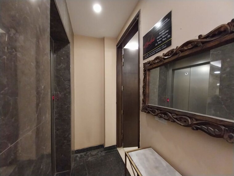 Other, sushant lok i 4 Bedroom 2700 Sq.Ft. Builder Floor In Sushant Lok I Gurgaon 10417146