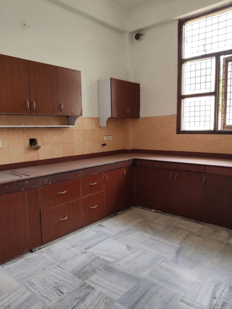 Kitchen, rwa-apartments-sector-71 3 Bedroom 1600 Sq.Ft. Independent House In Sector 71 Noida 10417148
