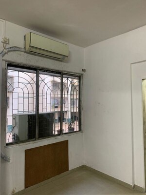 Room in 2 BHK Apartment at Avillion Greenfields Co Op Housing Society, Jogeshwari East – for Rent