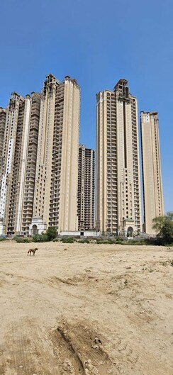 Plot For Sale in Sector 152