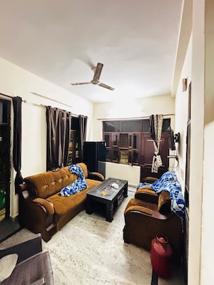 Living Room in 1 BHK Builder Floor at Khirki Extension – for Rent