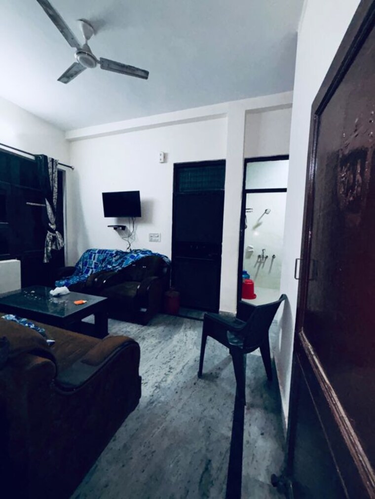 Living Room, khirki extension 1 Bedroom 50 Sq.Yd. Builder Floor In Khirki Extension Delhi 10417171