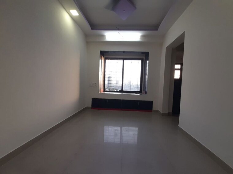 Room, malad east 1 Bedroom 310 Sq.Ft. Apartment In Malad East Mumbai 10417211