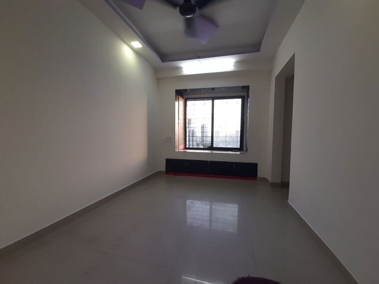 Room, malad east 1 Bedroom 310 Sq.Ft. Apartment In Malad East Mumbai 10417211