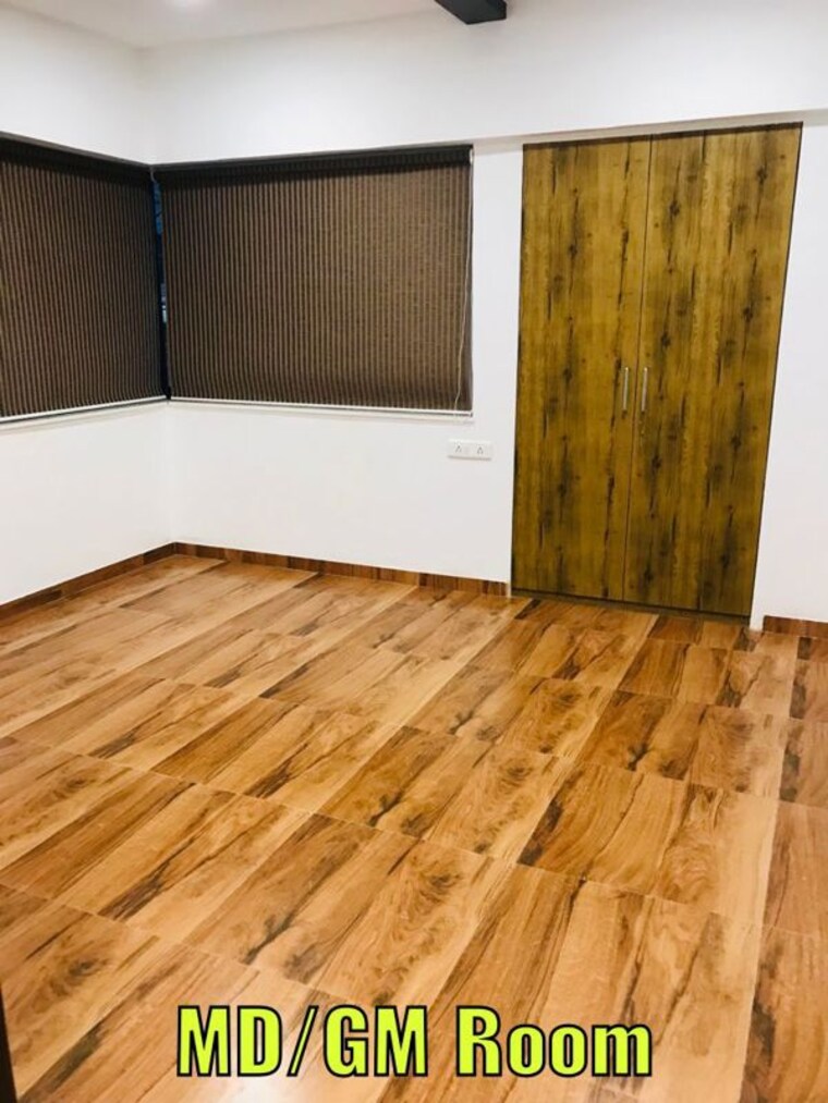Room, ghantali Commercial Office Space 800 Sq.Ft. In Ghantali Thane 10417229