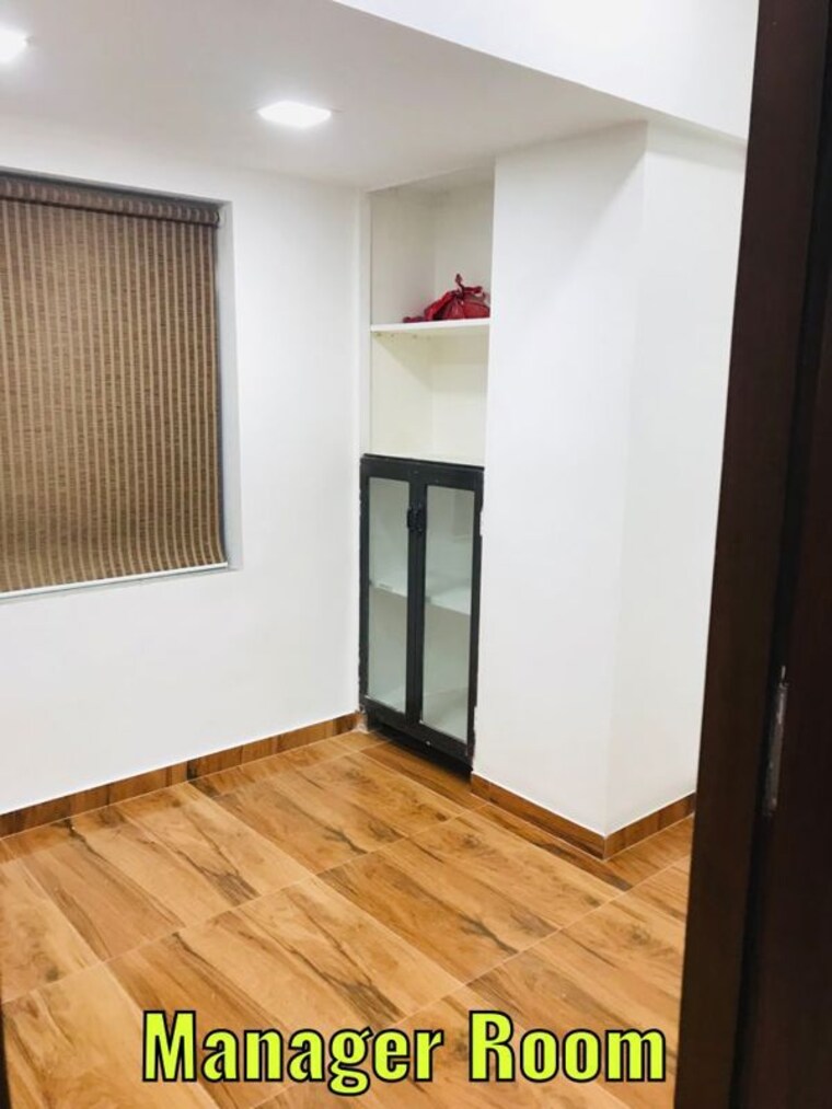Room, ghantali Commercial Office Space 800 Sq.Ft. In Ghantali Thane 10417229