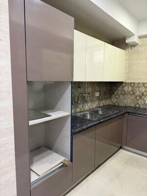 Kitchen in 4 BHK Apartment at DLF The Summit, Dlf Phase V – for Sale