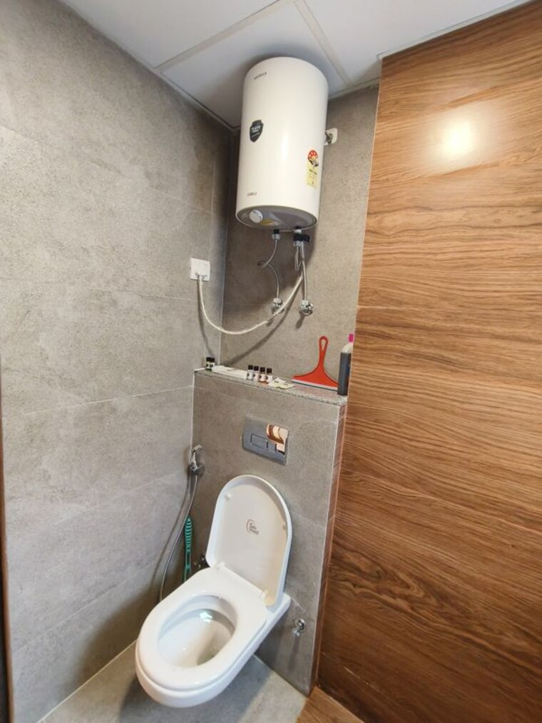 Bathroom, purvanchal-royal-city Studio 625 Sq.Ft. Apartment In Chi V Greater Noida Greater Noida 10417219