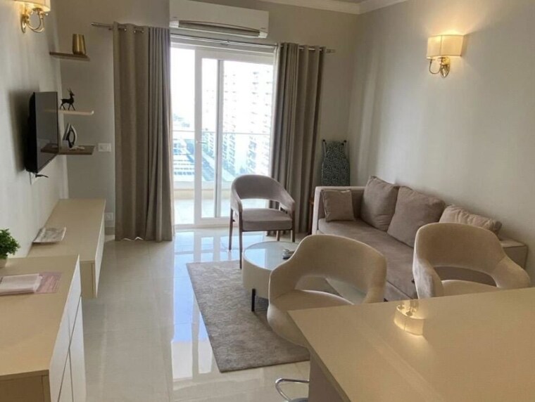 Living Room, central-park-flower-valley 4 Bedroom 400 Sq.Yd. Builder Floor In Sohna Sector 33 Gurgaon 10417231