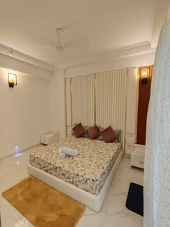 StudioApartment For Rent in Purvanchal Royal City