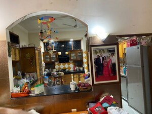 Furnished Amenities in 4 BHK Independent House at South City 1 – for Rent