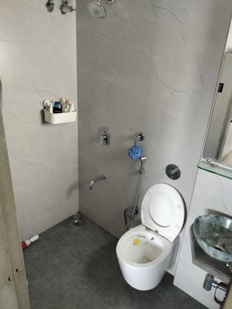 Attached Bathroom, rutu-estate 1 Bedroom 430 Sq.Ft. Apartment In Brahmand Thane 10417275