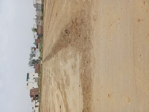  Plot For Sale in Karnera Village