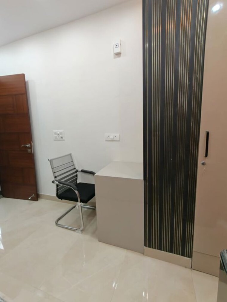 Bathroom, west patel nagar 1 RK 30 Sq.Yd. Builder Floor In West Patel Nagar Delhi 10417299