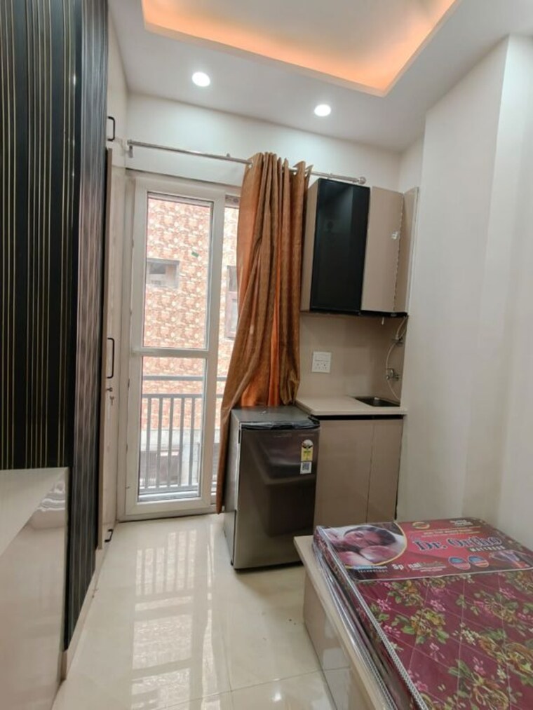 Living Room, west patel nagar 1 RK 30 Sq.Yd. Builder Floor In West Patel Nagar Delhi 10417299