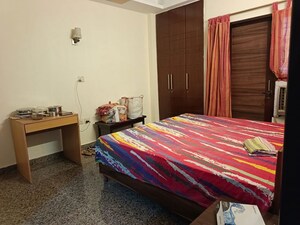 Bedroom in 2.5 BHK Builder Floor at Orchid Island, Sector 51 – for Sale