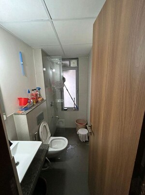Team Area in 2 BHK Apartment at Piramal Vaikunth, Balkum Pada – for Rent