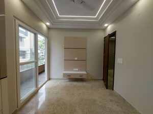 Building Lobby in 2 BHK Builder Floor at Janakpuri – for Sale