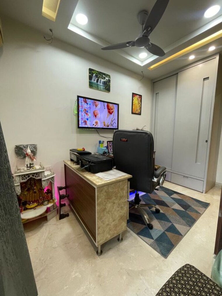 undefined, derawal nagar 4 Bedroom 130 Sq.Yd. Builder Floor In Derawal Nagar Delhi 10417352