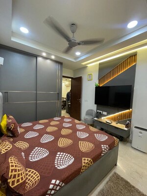 Room in 4 BHK Builder Floor at Derawal Nagar – for Sale