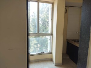 Room in 1 BHK Apartment at Mhada Colony – for Rent