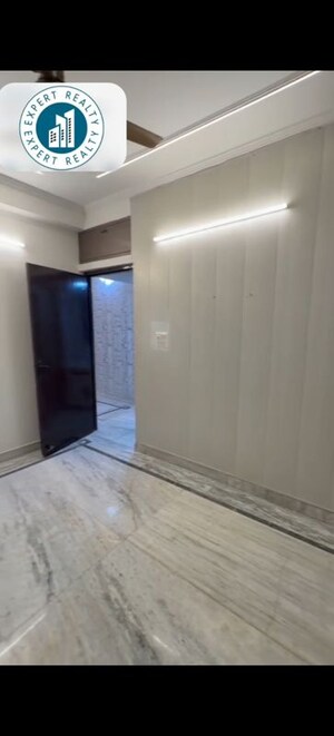 Room in 1 BHK Builder Floor at Indirapuram Shakti Khand 1 – for Sale