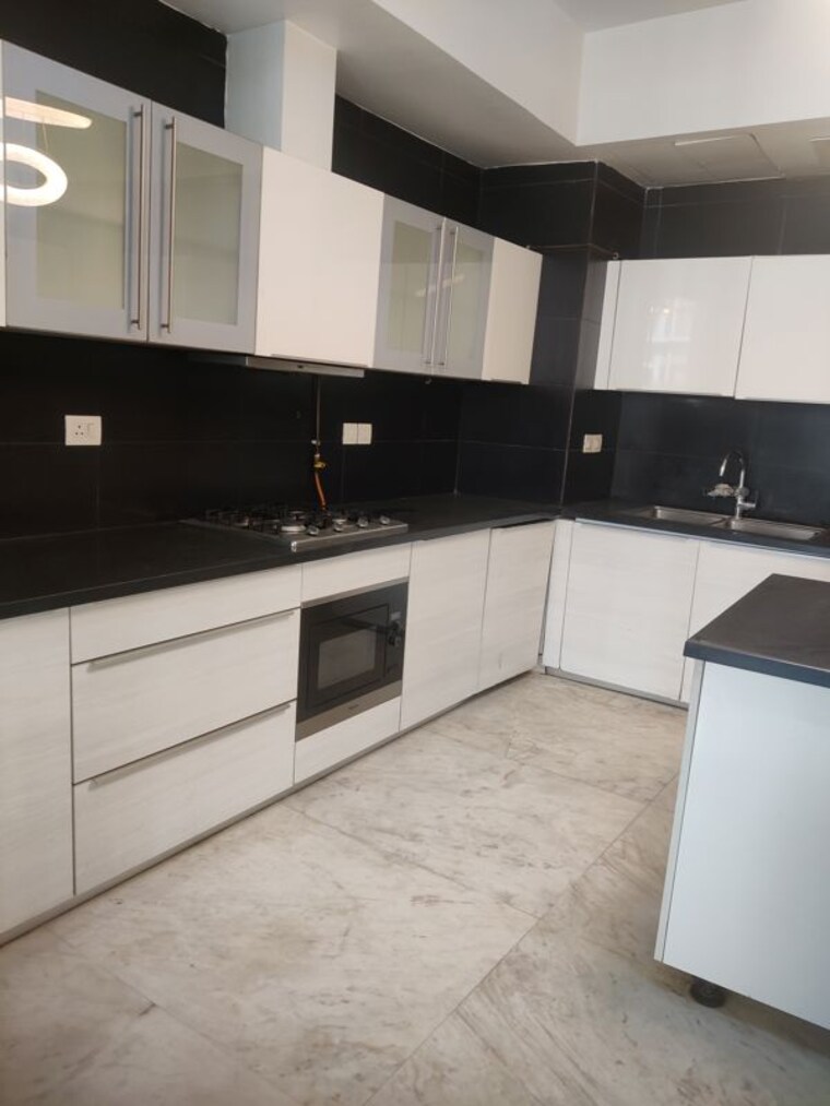 Kitchen, m3m-golf-estate-fairway-west 3.5 Bedroom 3117 Sq.Ft. Apartment In Sector 65 Gurgaon 10417369