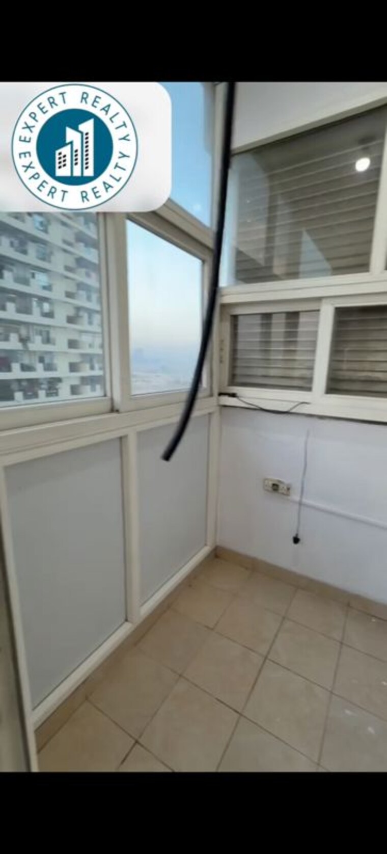 Balcony, apex-the-florus 3.5 Bedroom 2414 Sq.Ft. Apartment In Vasundhara Sector 16 Ghaziabad 10417382
