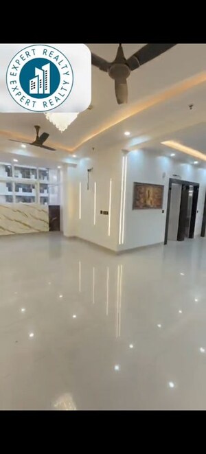 Room in 3.5 BHK Apartment at Apex The Florus, Vasundhara Sector 16 – for Sale