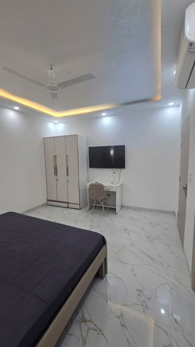 Kitchen, rajouri garden 1 Bedroom 60 Sq.Yd. Builder Floor In Rajouri Garden Delhi 10417403