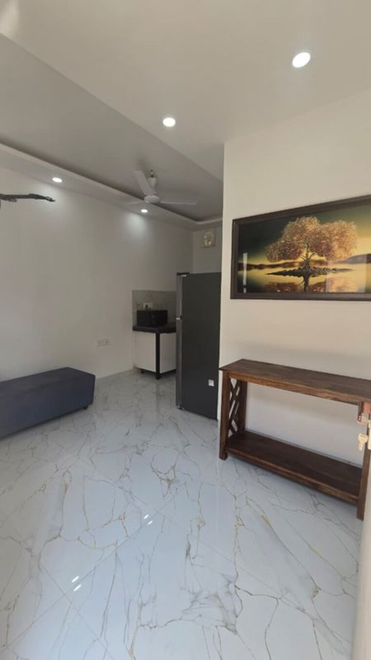 Bedroom, rajouri garden 1 Bedroom 60 Sq.Yd. Builder Floor In Rajouri Garden Delhi 10417403