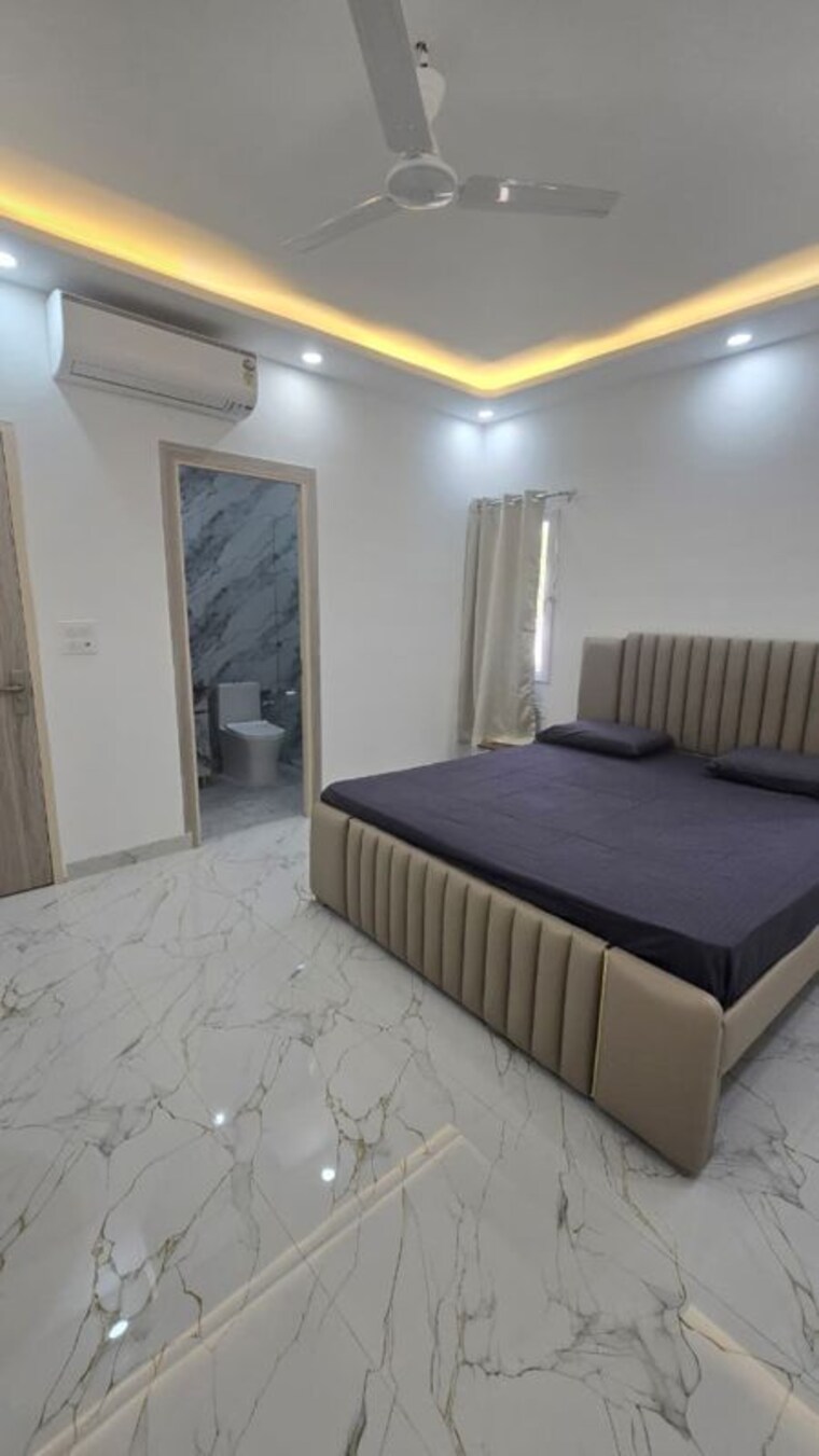 Bedroom, rajouri garden 1 Bedroom 60 Sq.Yd. Builder Floor In Rajouri Garden Delhi 10417403