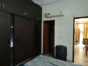 Room in 4 BHK Builder Floor at Ardee City, Sector 52 – for Rent