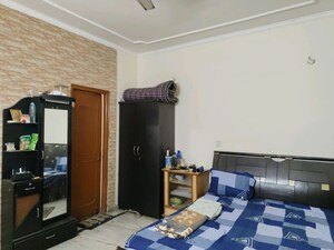 Living Room in 4 BHK Builder Floor at Ardee City, Sector 52 – for Rent