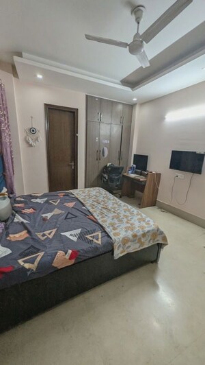 Bedroom in 4 BHK Builder Floor at Ardee City, Sector 52 – for Rent