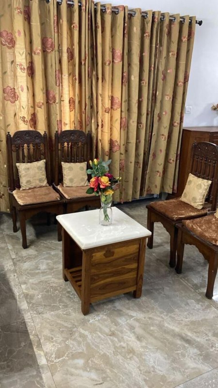 Living Room, kendriya-vihar-noida 2 Bedroom 1000 Sq.Ft. Apartment In Sector 51 Noida 10417428