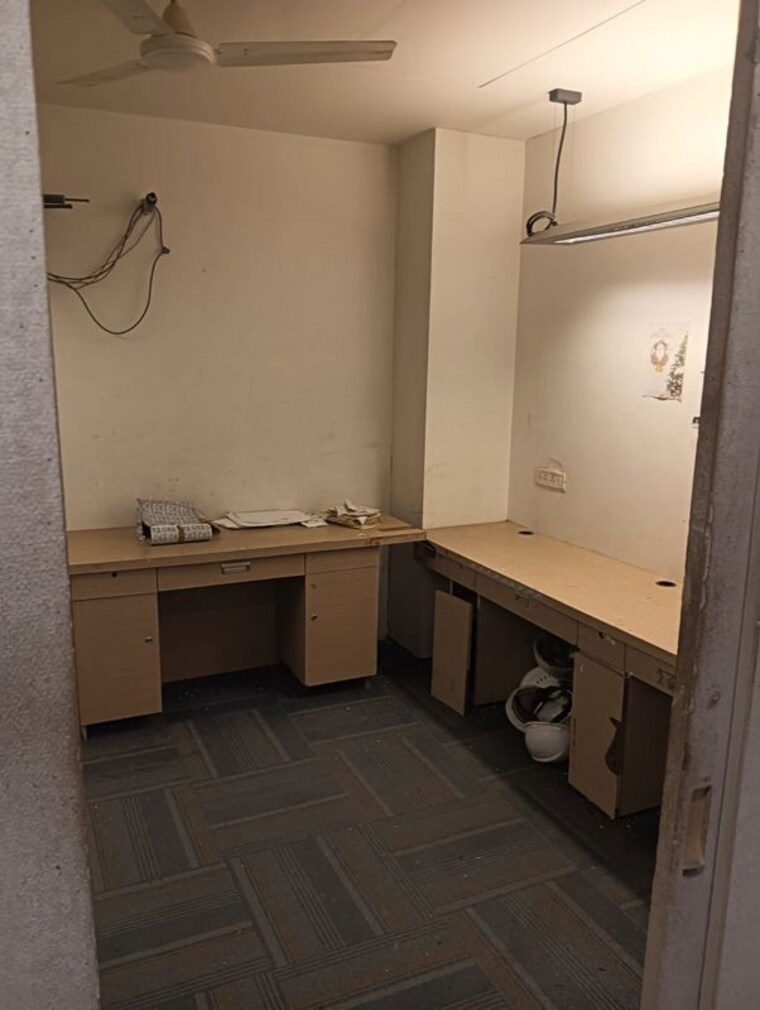 Kitchen, express-zone Commercial Office Space 853 Sq.Ft. In Malad East Mumbai 10417455