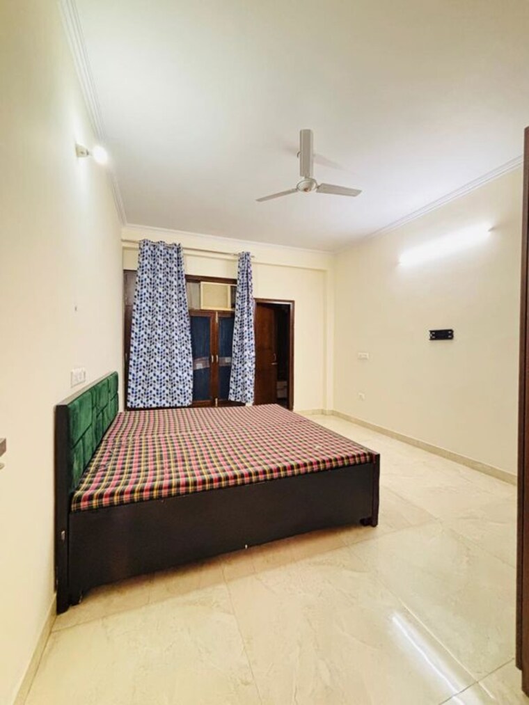 Bedroom, sector 57 3 Bedroom 2530 Sq.Ft. Builder Floor In Sector 57 Gurgaon 10417460
