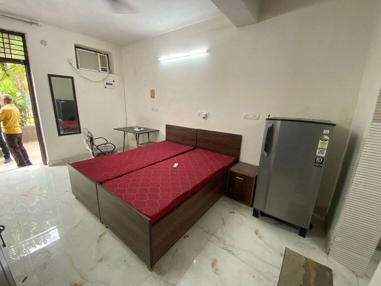 Team Area, west patel nagar 1 Bedroom 50 Sq.Yd. Builder Floor In West Patel Nagar Delhi 10417439