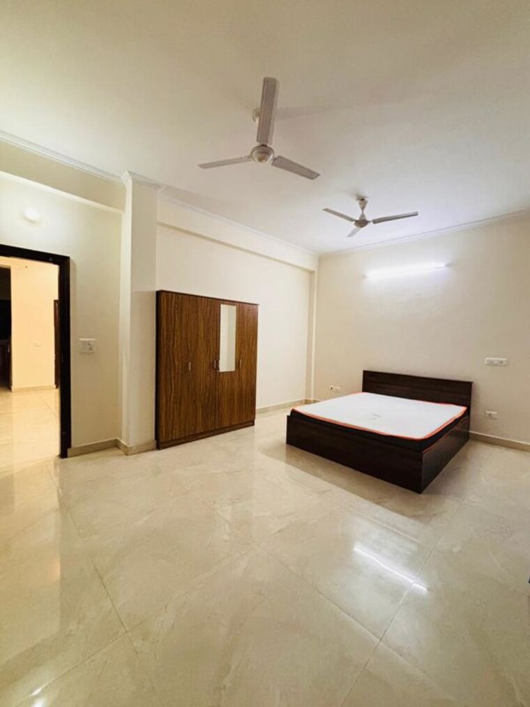 Room, sector 57 3 Bedroom 2250 Sq.Ft. Builder Floor In Sector 57 Gurgaon 10417480